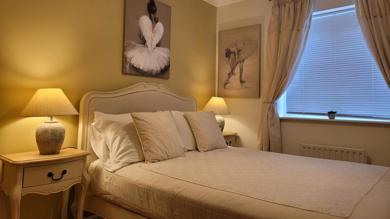 Three Bedroom Apartment By Beautiful Park London Luaran gambar