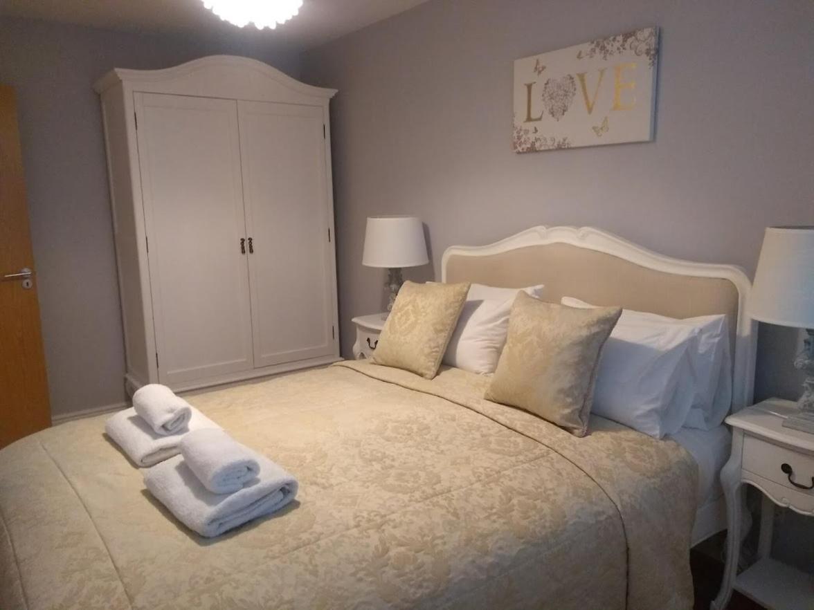 Three Bedroom Apartment By Beautiful Park London Luaran gambar
